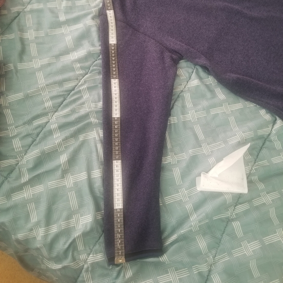 Qr2 sweater medium - Picture 8 of 8